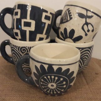 Taza café con leche grande esgrafiada